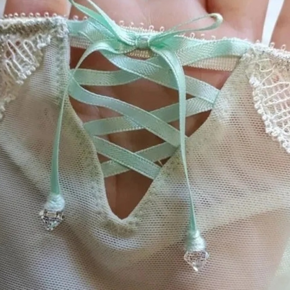 New Victoria's Secret Sexy Seduction Lace Thong Skirt Swarovski - Picture 6 of 10